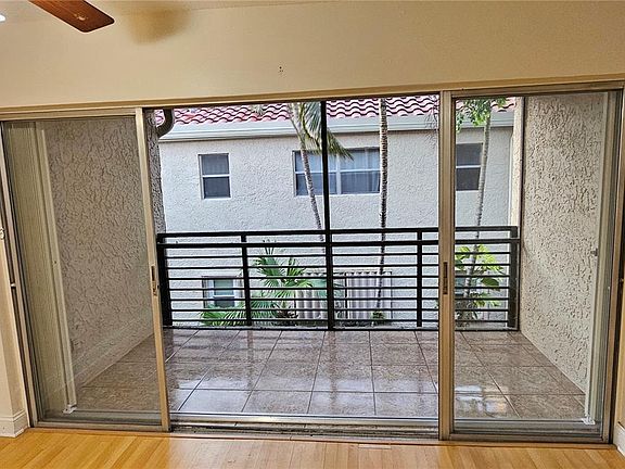 5th image of 5352 NE 6th Ave #G9