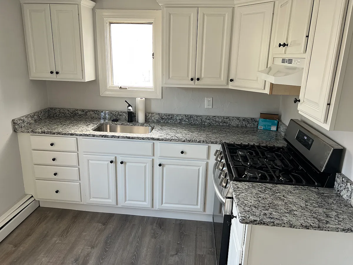 Building Photo - 116 Lowell St #1