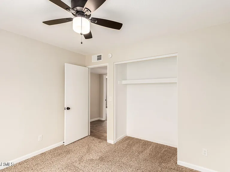 518 N Pepperwood Ct — Photo 15