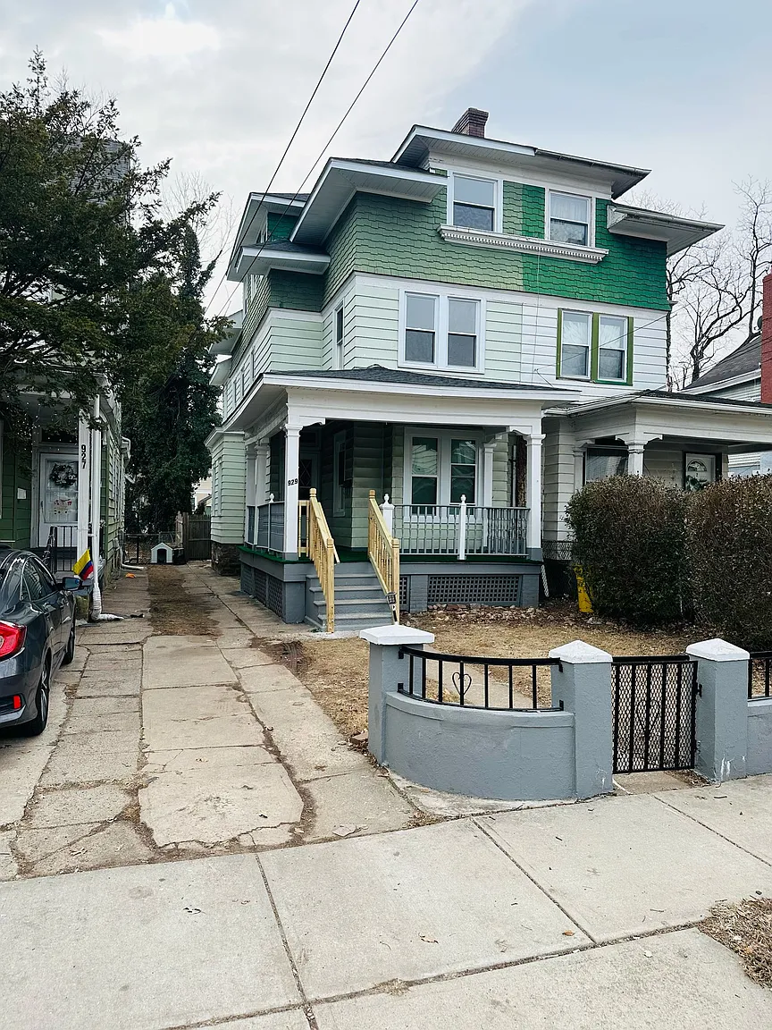 929 Carteret Ave photo 1