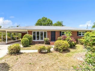 2142 Biltmore Dr, Fayetteville, NC 28304