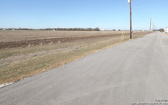 2nd image of 479 Beechcraft Ln