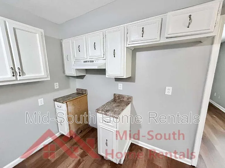 4627 Crystal Springs Dr — Photo 9