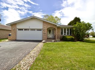 9906 Branton Ave, Highland, IN 46322