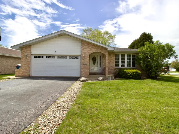 9906 Branton Ave, Highland, IN 46322