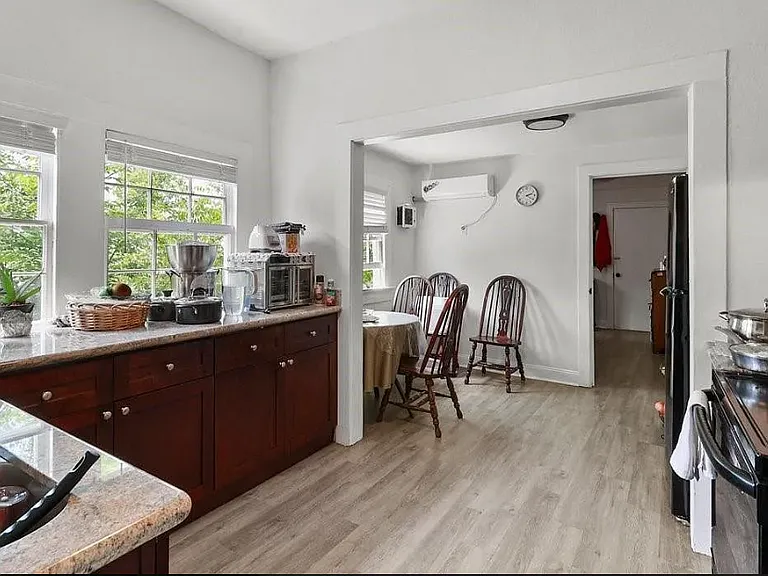 2255 N Miro St — Photo 5