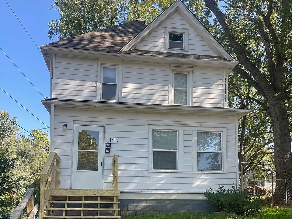 1413 Carey Ave