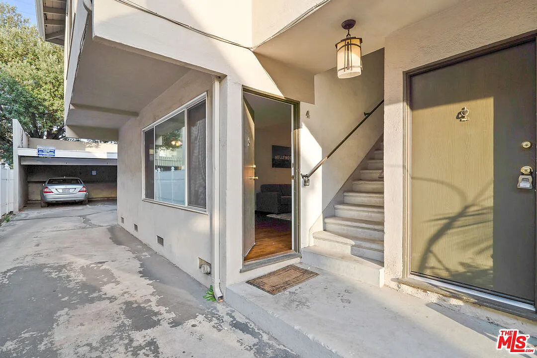2 bed, 1.5 bath, $2,295 — Photo 3