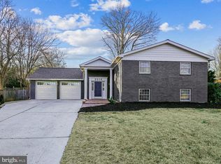 9016 Greylock St, Alexandria, VA 22308