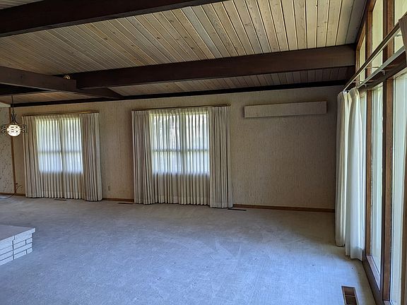 5th image of 626 E Prescott Ave