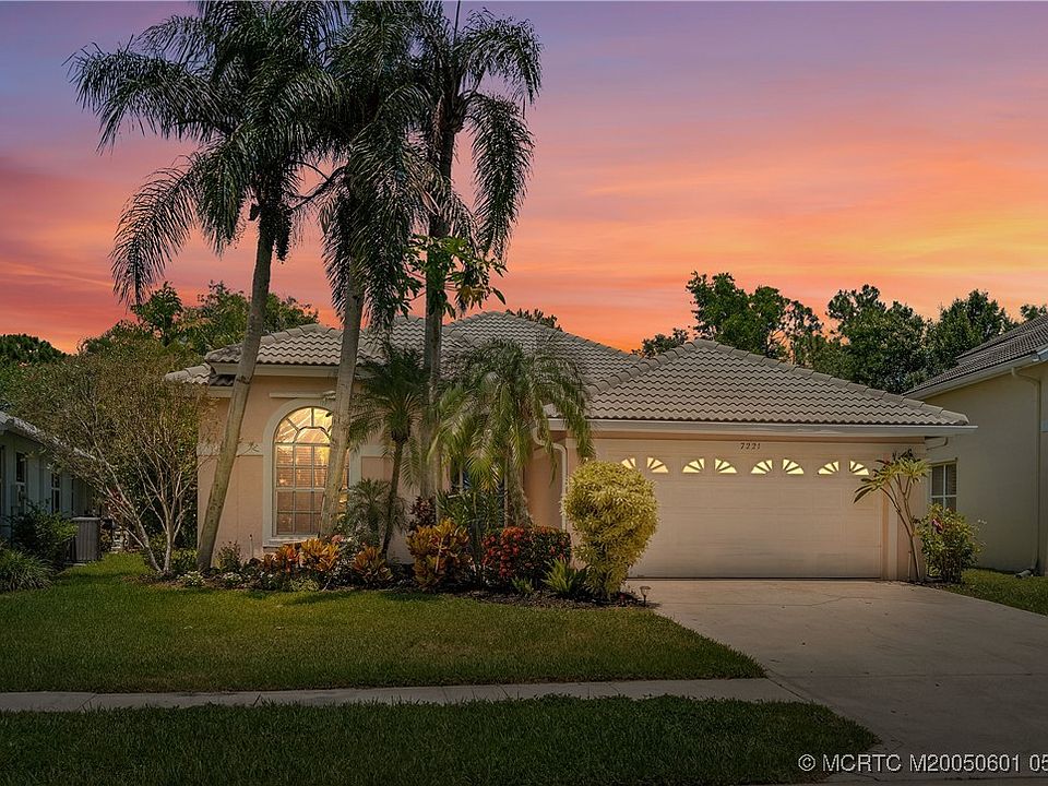 1st image of 7221 SE Seagate Ln