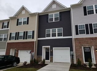 26 Vespucci Ln, Martinsburg, WV 25404
