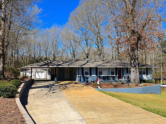 4th image of 934 Overhill Dr