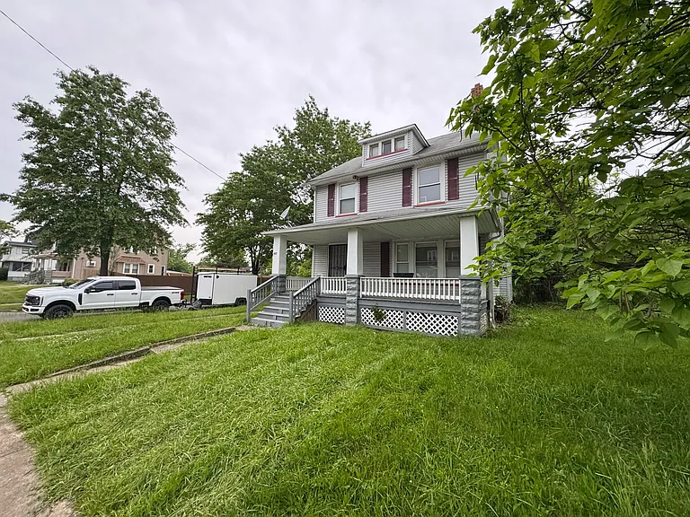 12701 Rexford Ave — Photo 22