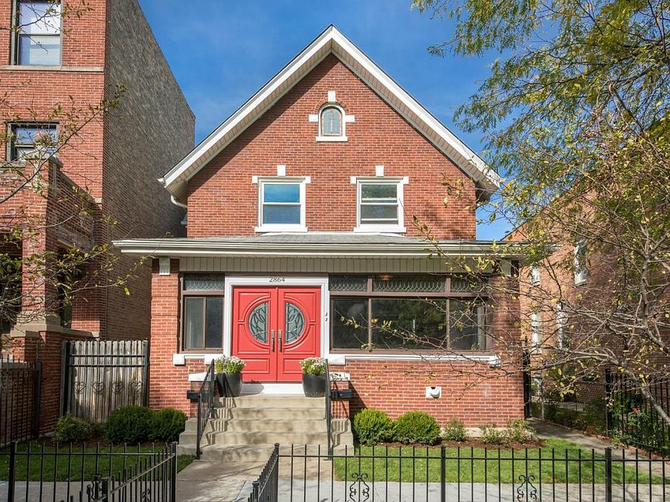 1st image of 2864 W Dickens Ave #2