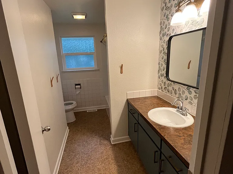 988 SW Inglewood Ln — Photo 9