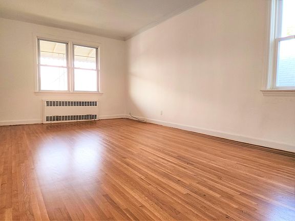 3rd image of 3938 Amundson Ave #3
