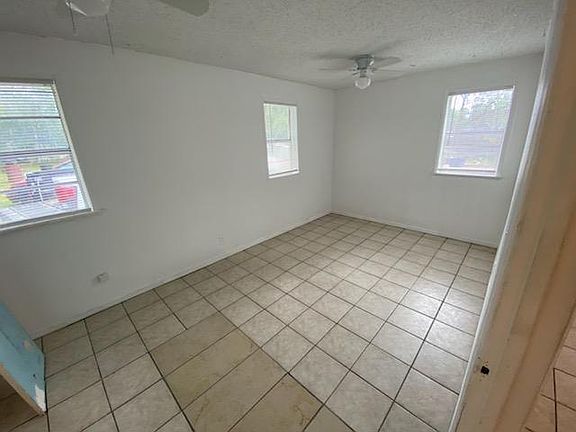 5th image of 702 N 65th Ave #A