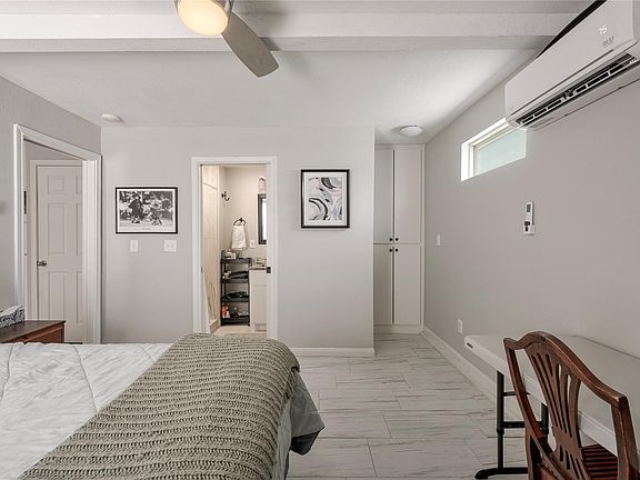 3rd image of 3310 Crawford St APT A