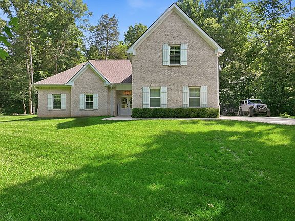 3rd image of 1304 Summer Station Dr