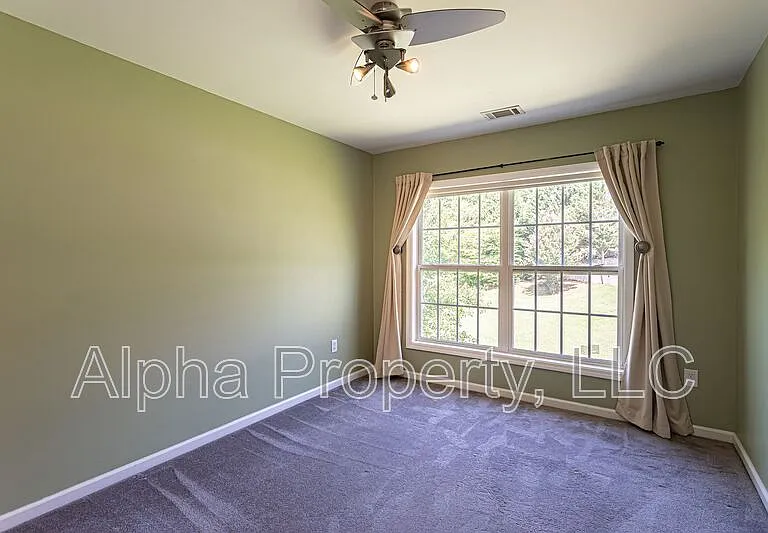 504 Collingsworth Ln — Photo 23