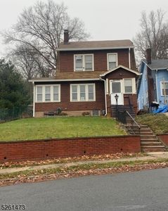 19 Valley Way, West Orange, NJ, 07052