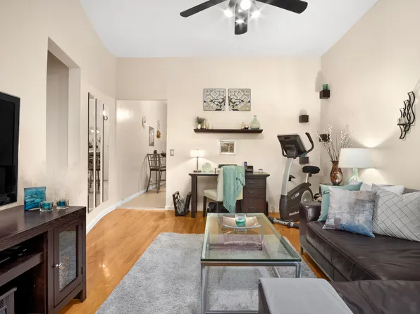 325 Marine Avenue image 1 of 6