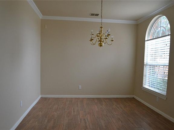 3rd image of 5713 Norfolk Ln