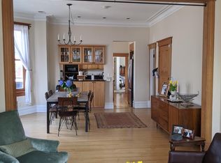 2152 W Concord Pl APT 3, Chicago, IL 60647