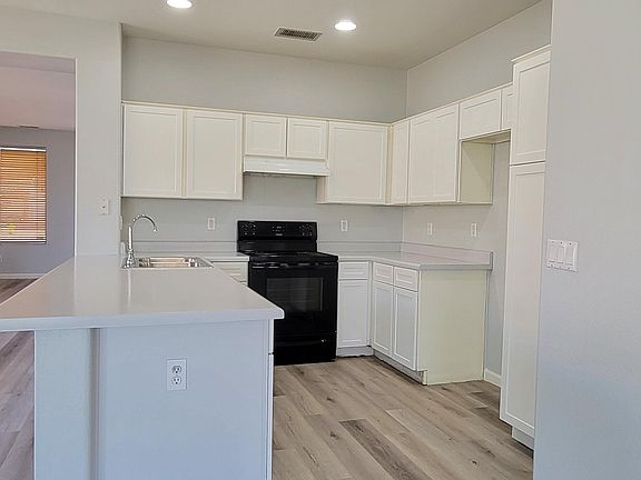 4th image of 8868 N 66TH Avenue