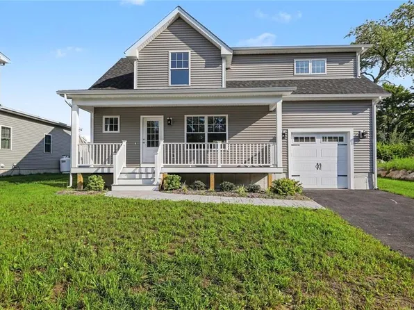54 Vespia Ln, South Kingstown, RI 02879
