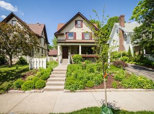 318 25th St W, Minneapolis, MN 55404