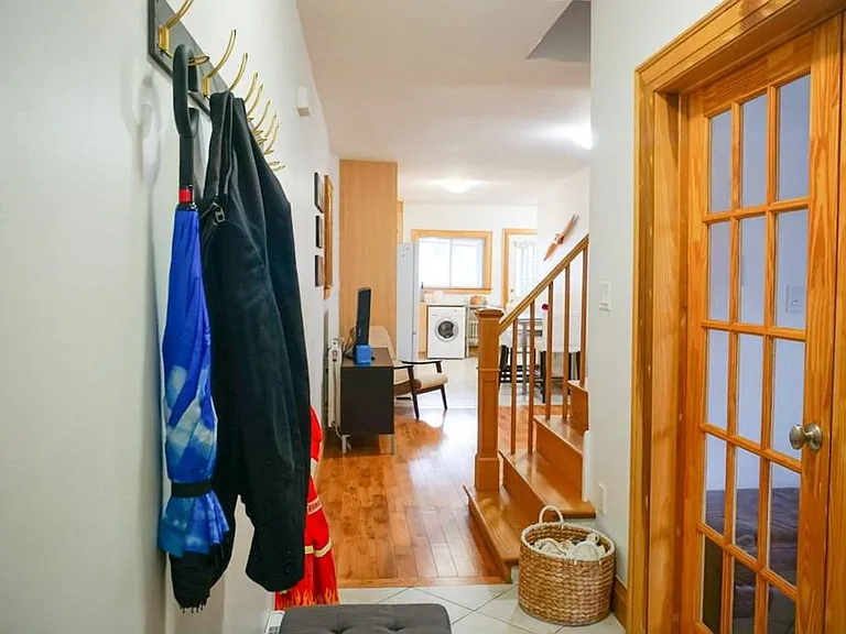 35 Hallam St — Photo 6