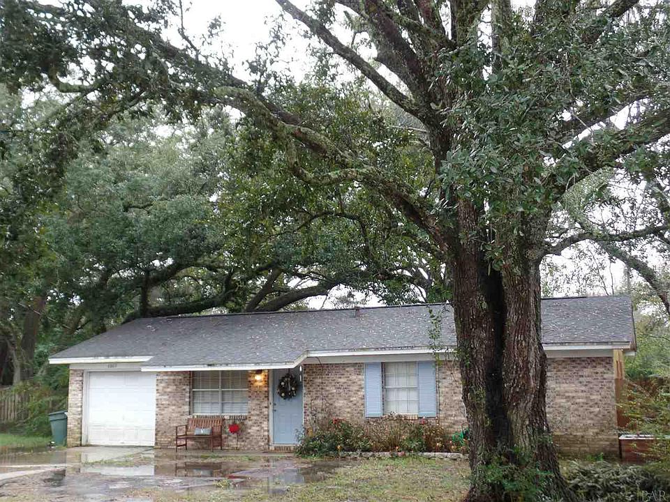 1st image of 6865 Woodley Dr