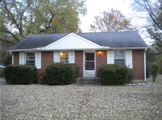 1903 Meadowgreen Dr, Murfreesboro, TN 37130