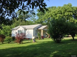 722 Hudson Rd, Saint Louis, MO 63135