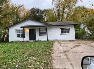 2334 S Main St, Sapulpa, OK 74066
