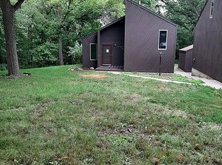 1813 Jenny Ln, Eldora, IA 50627