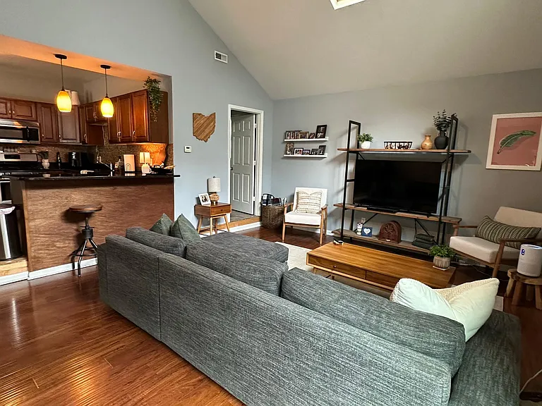 2474 Professor Ave — Photo 4