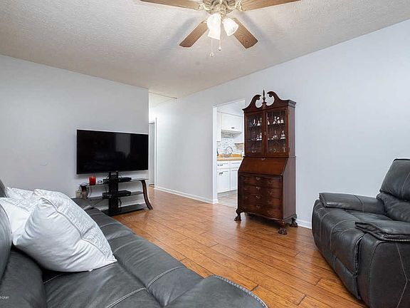 5th image of 1475 Fisher Ln