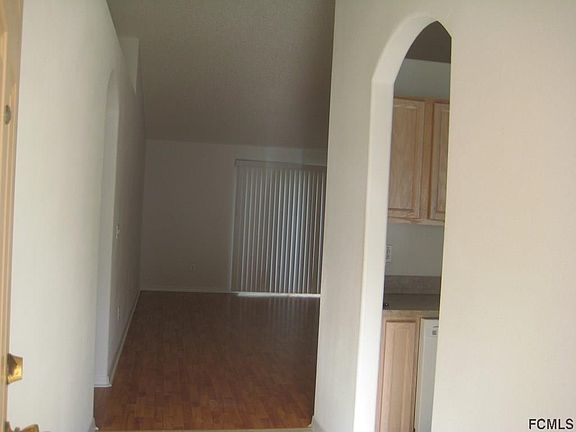 2nd image of 37 Peppercorn Ln