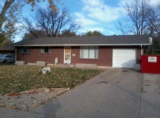 2530 Vinewood Ln, Pueblo, CO 81005