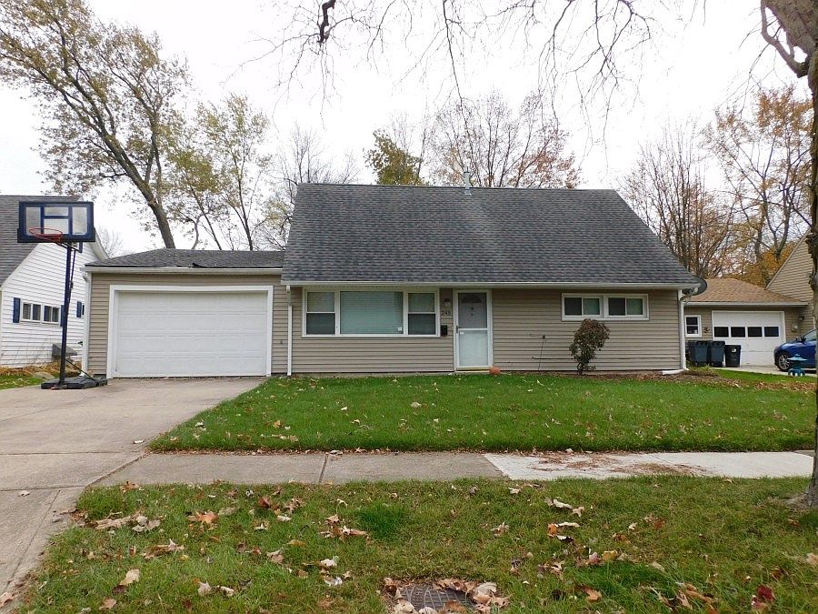 1st image of 245 Wallace Dr