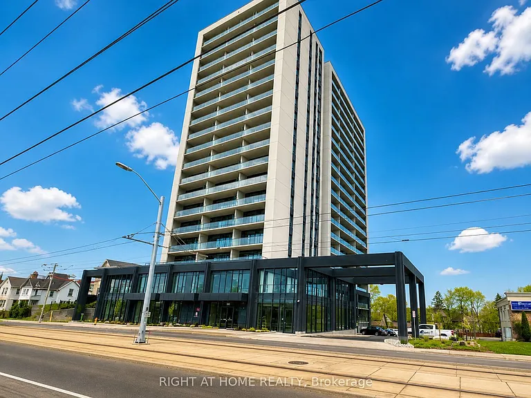 741 King St W #101 — Photo 16