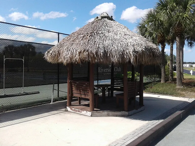 2113 Sawgrass Ln — Photo 33