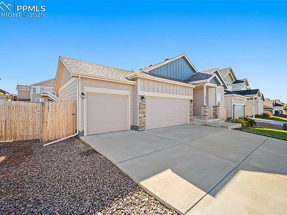 3rd image of 6579 Lamine Dr