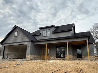 171 Oakland Dr SE, Calhoun, GA 30701