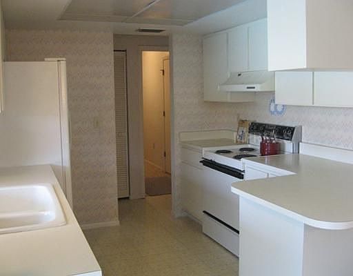4th image of 9032 Bantry Bay Blvd