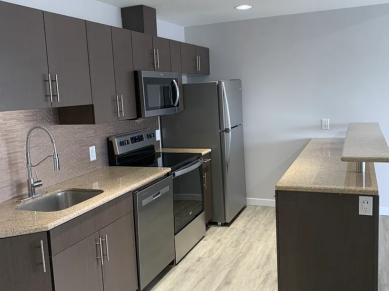 293 Edison Ave #305 — Photo 6