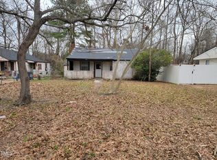 28 W Edgerton St, Smithfield, NC 27577